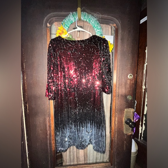 Sequins Ombre Dress EUC BB Dakota - Picture 2 of 3